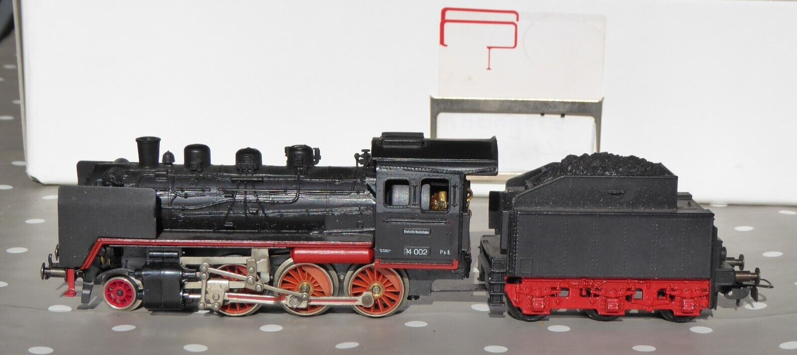 Gützold H0 Steam Locomotive BR 24 002 Of The DR Era 3, Function + Light OK, Used