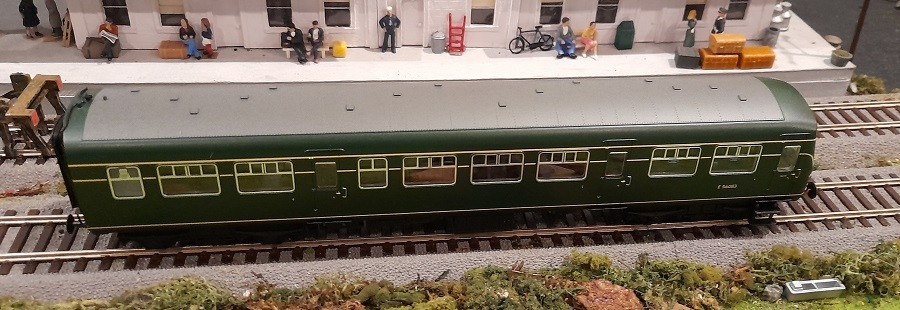* 1/76 OO * Bachmann * BR Class 101 2 Car DMU w Speed Whiskers * BOXED * 32-285