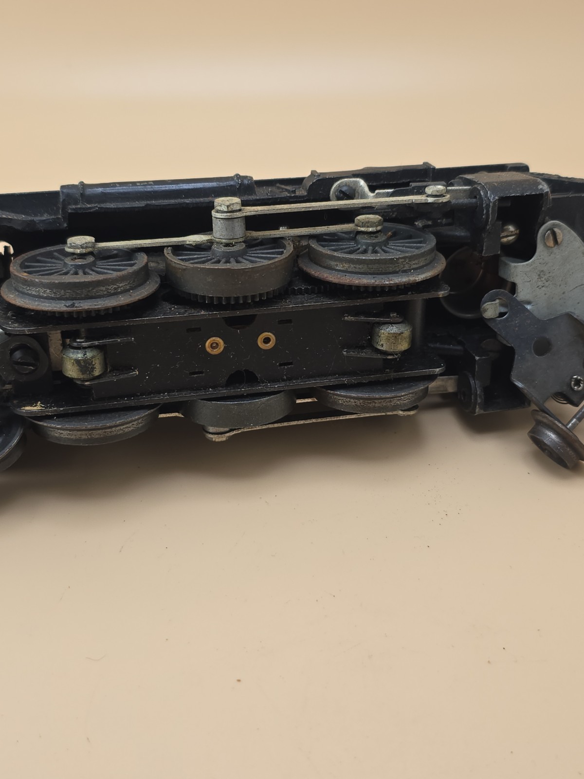 Vintage Lionel Locomotive #2018 Post War Die Cast UNTESTED