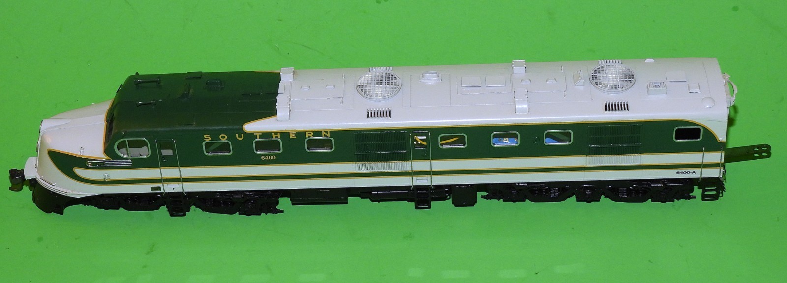 HO Brass SOUTHERN DL-109/110 Diesel Locomotives #6400/6400A Overland Models DCC