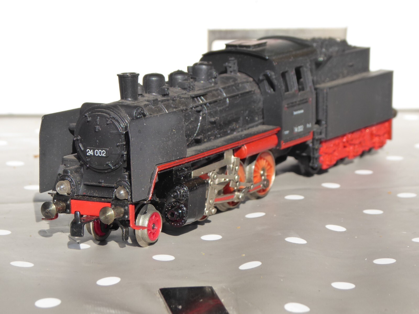 Gützold H0 Steam Locomotive BR 24 002 Of The DR Era 3, Function + Light OK, Used