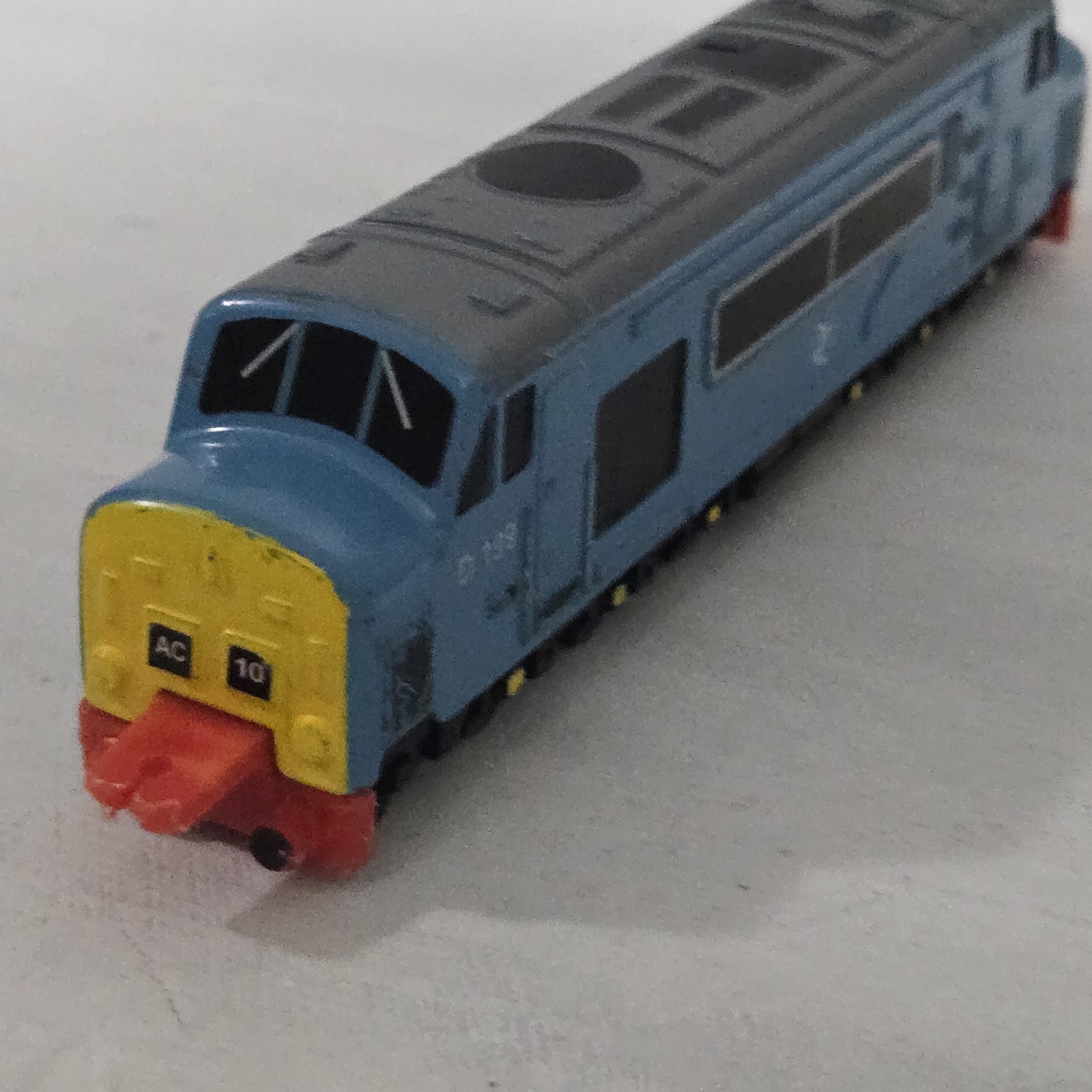 Thomas the Tank Engine & Friends – D199 Diesel Die-Cast Train (1995, ERTL)