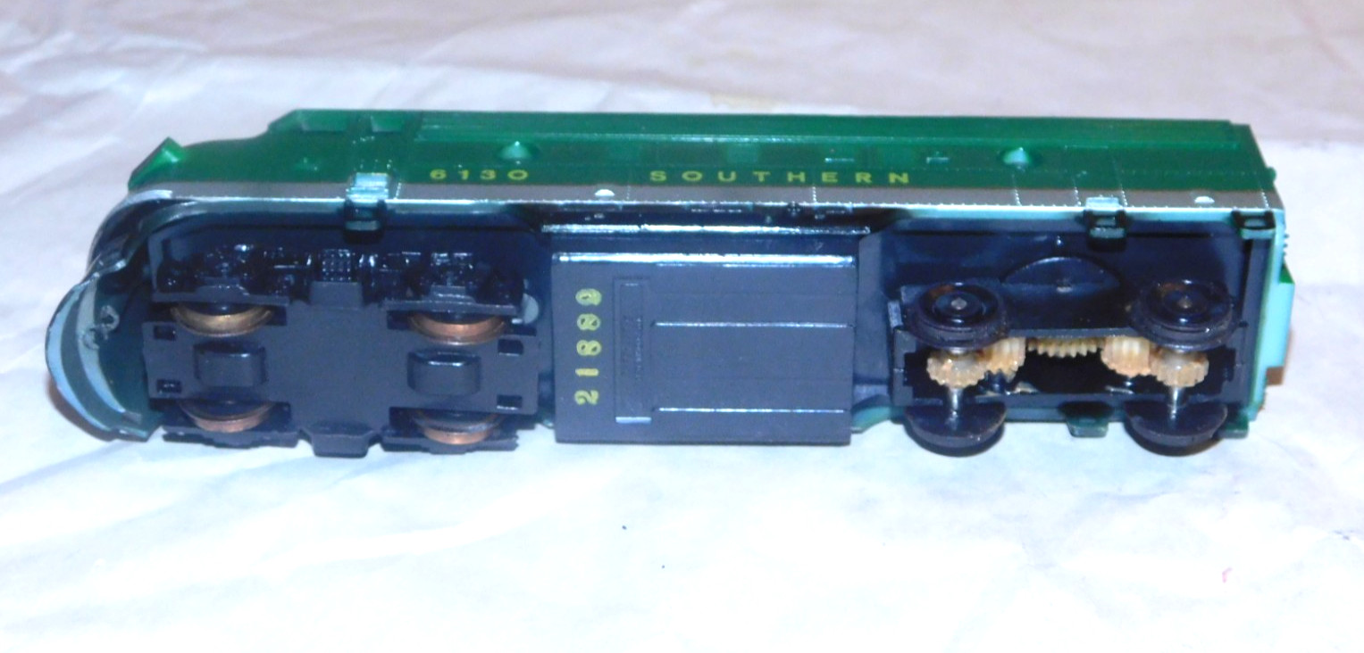 Vintage Life Like HO Gauge Southern F7A Diesel Locomotive R/N 6130