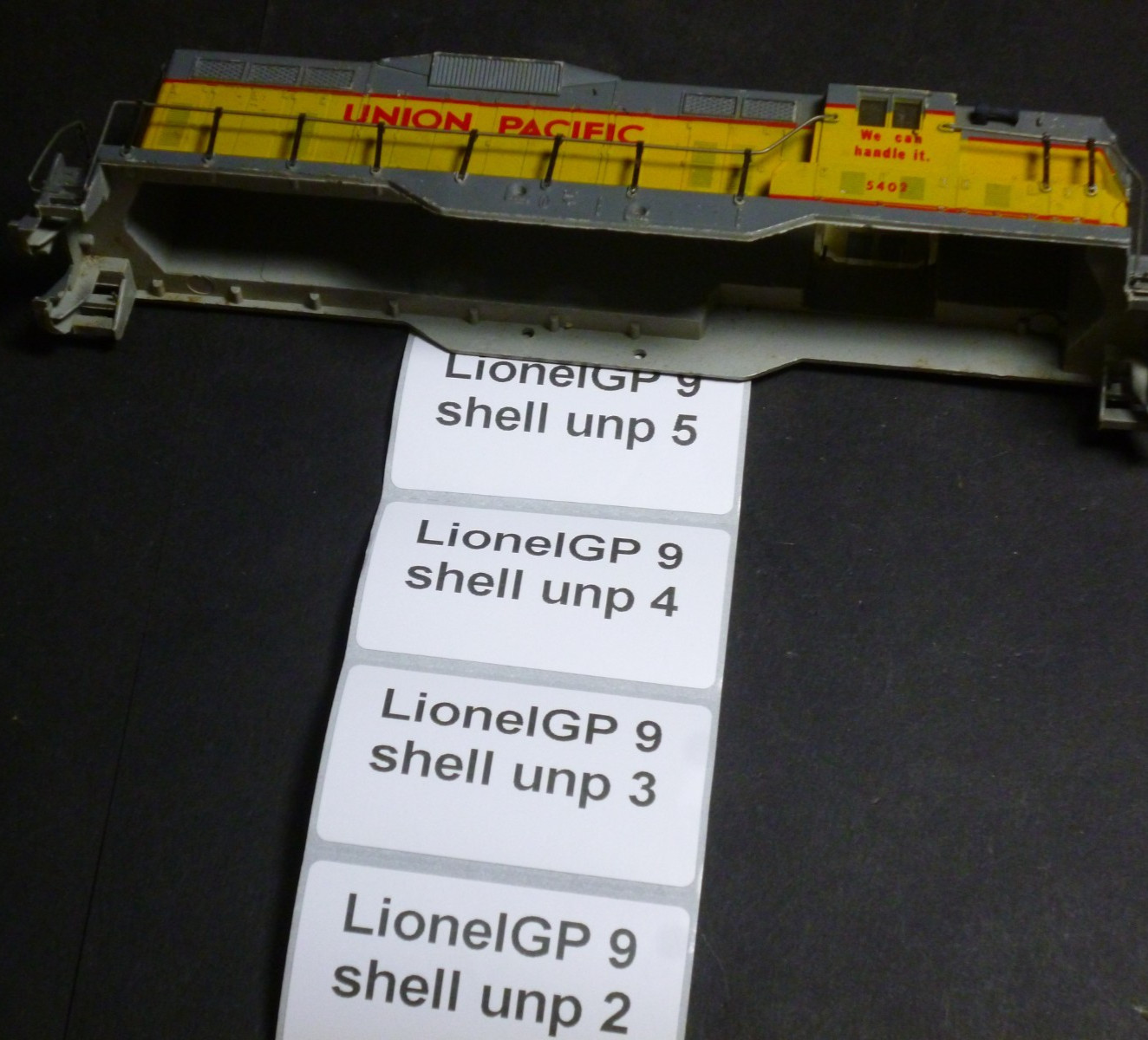Ho Lionell Athearn? GP9 Union Pacific shell