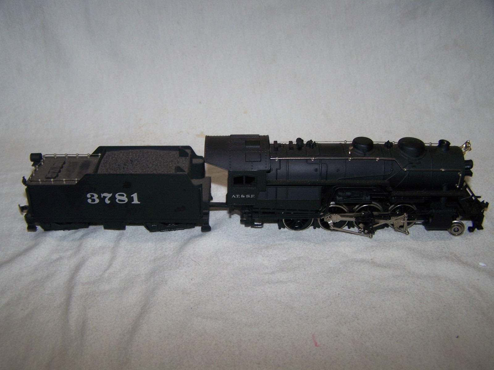 Bachmann #0651 HO Scale 2-8-0 Consolidation Santa Fe(DC)