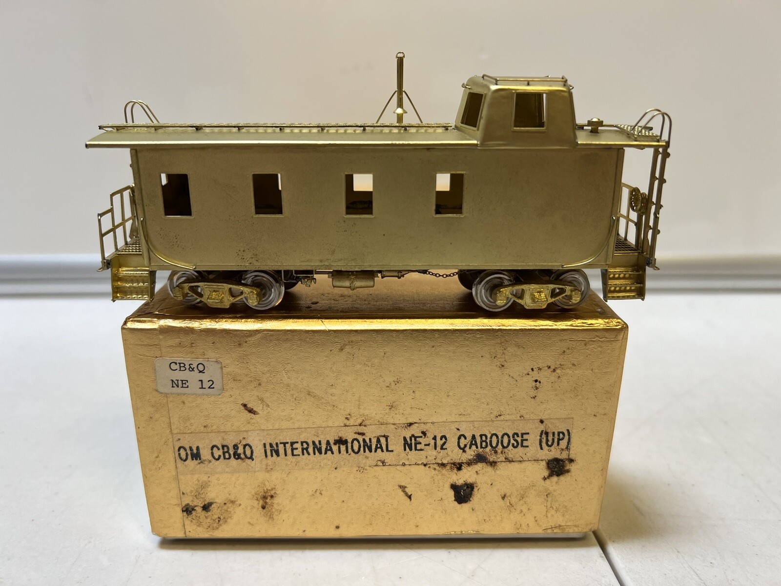 HO Scale Oriental Limited Brass CB&Q International NE-12 UP Caboose *ROB