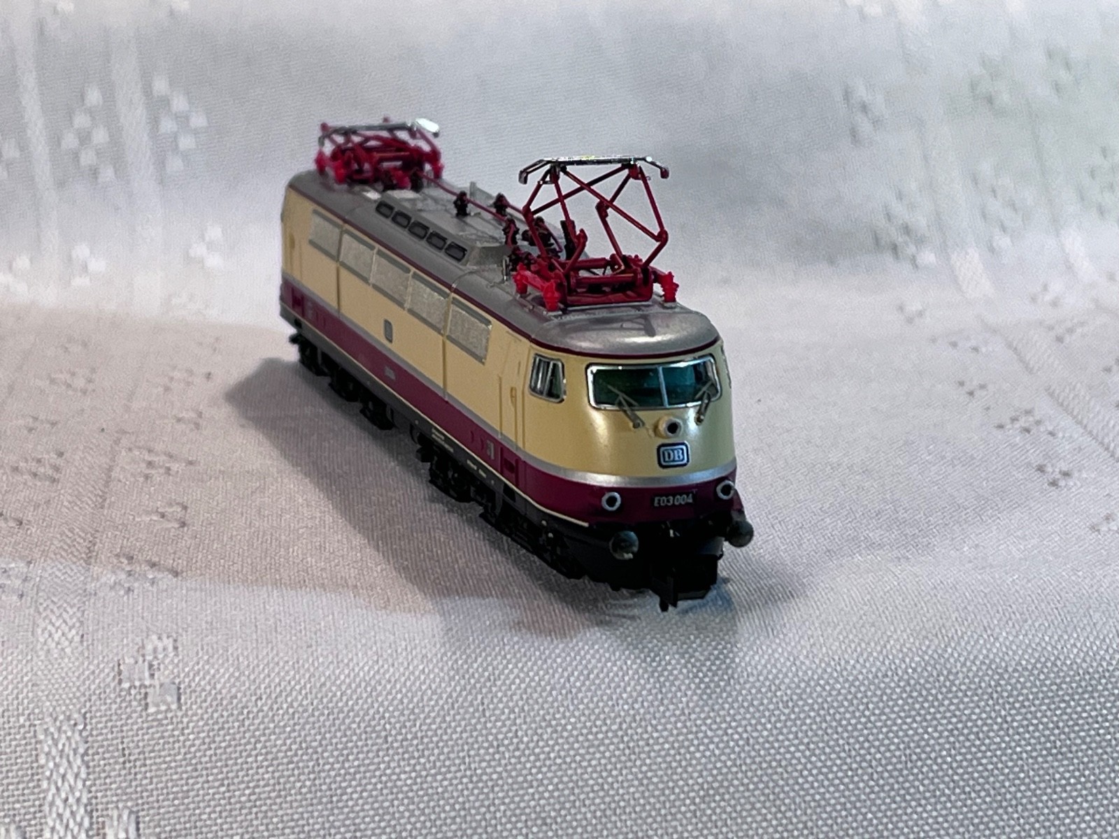 N Scale Fleischmann DCC engine DB(German) 103 Electric (Lot 291)