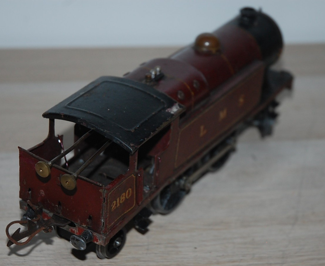 HORNBY O GAUGE CLOCKWORK No 2 SPECIAL TANK LOCOMOTIVE IN RED LMS LIVERY