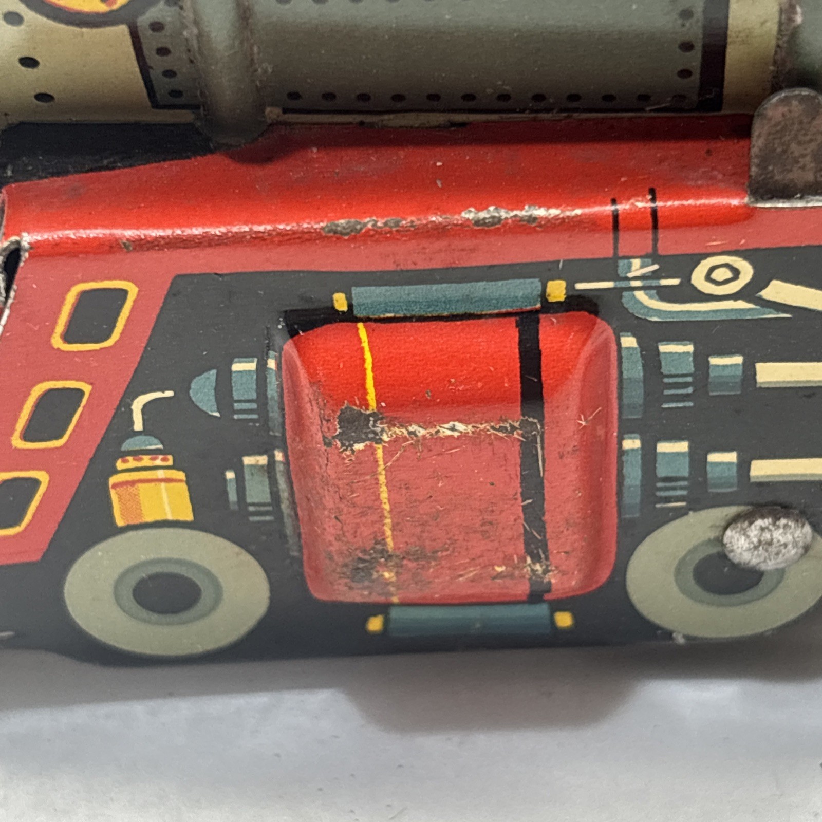 Unique Art/Lines #742 Clockwork Locomotive Set