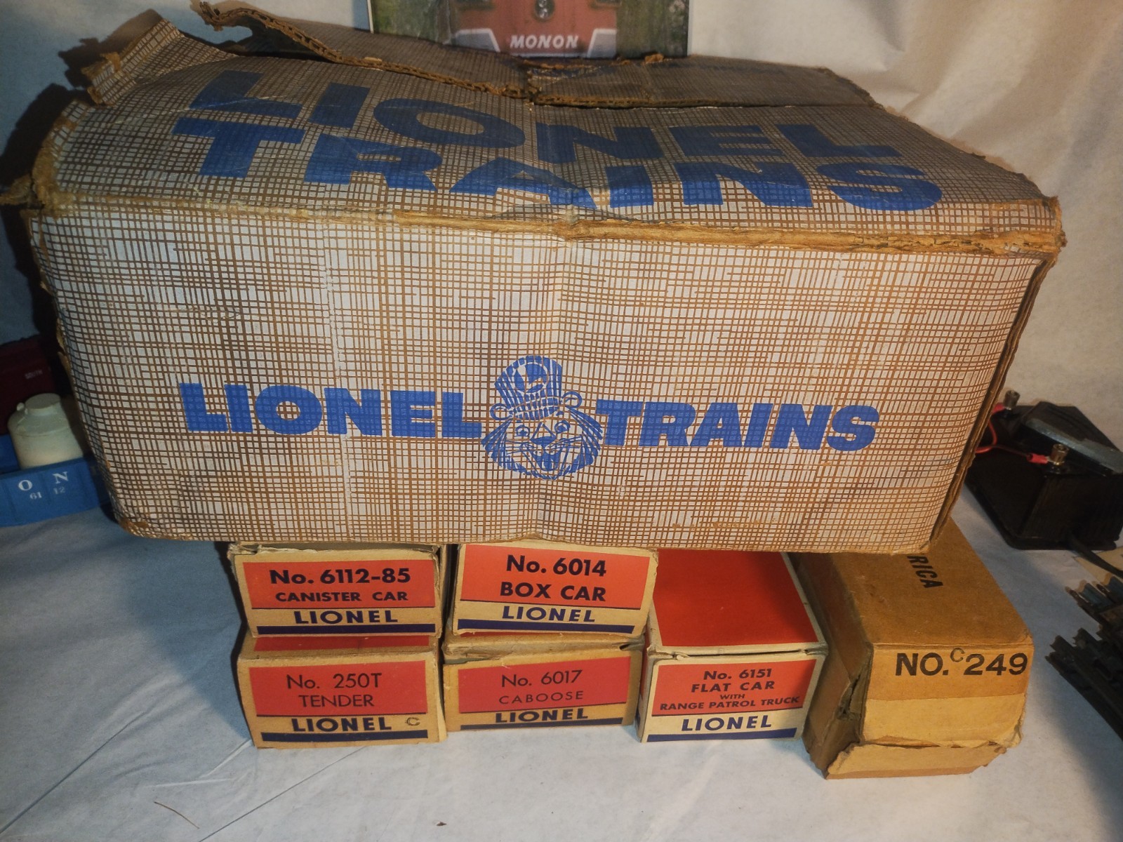 Lionel 1590 Set From 1958 Locomotive 249 & Tender 4 Car Freight Set W/ Boxes