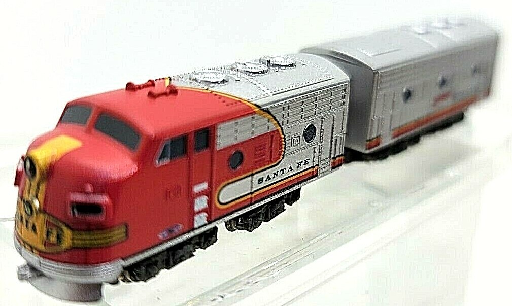 Z scale Rokuhan ST012-1 Powered ATSF EMD F7A/B Loco w/Mkln cplrs (tested) #1