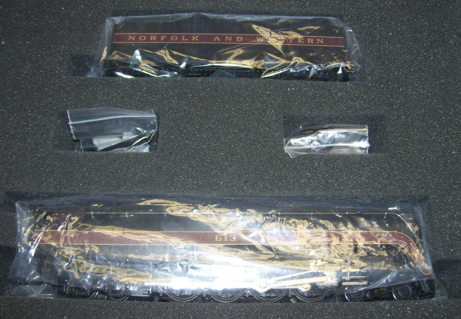 Broadway Limited HO N&W Class J 4-8-4 Locomotive #613, DCC/DC with Sound, LNIB