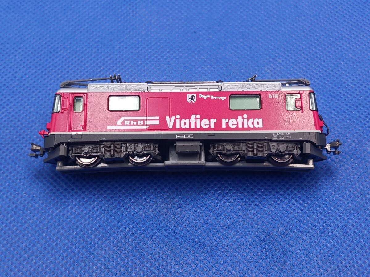KATO 3102-3 Rhaetian Railway (RhB) Alpine Locomotive Ge4/4-II RhB Logo