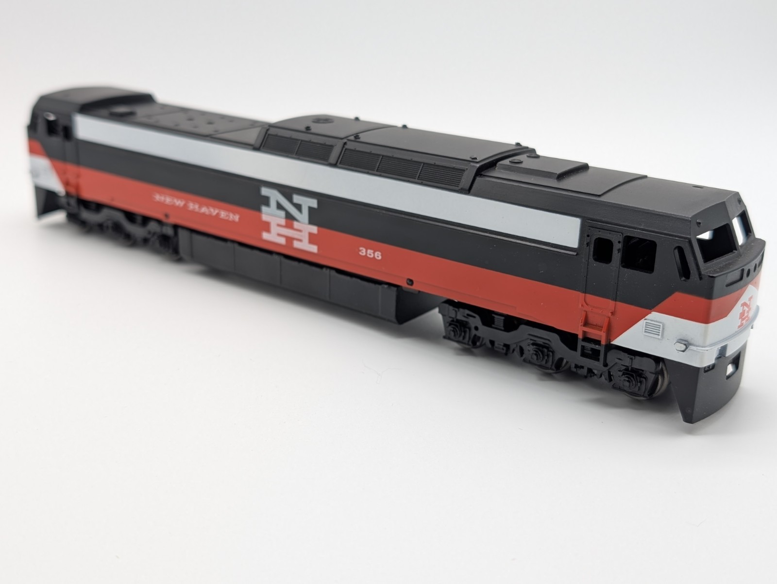 HO SCALE AMERICAN GK WALTHERS GE E60 ELECTRIC LOCOMOTIVE NEW HAVEN POWERED KIT