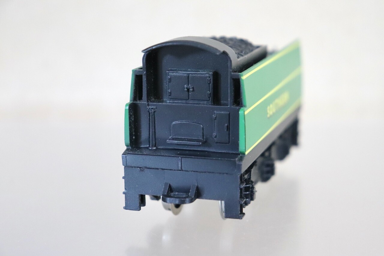 HORNBY R320 TENDER for SOUTHERN 4-6-2 BATTLE of BRITAIN LOCO 21C101 EXETER oe