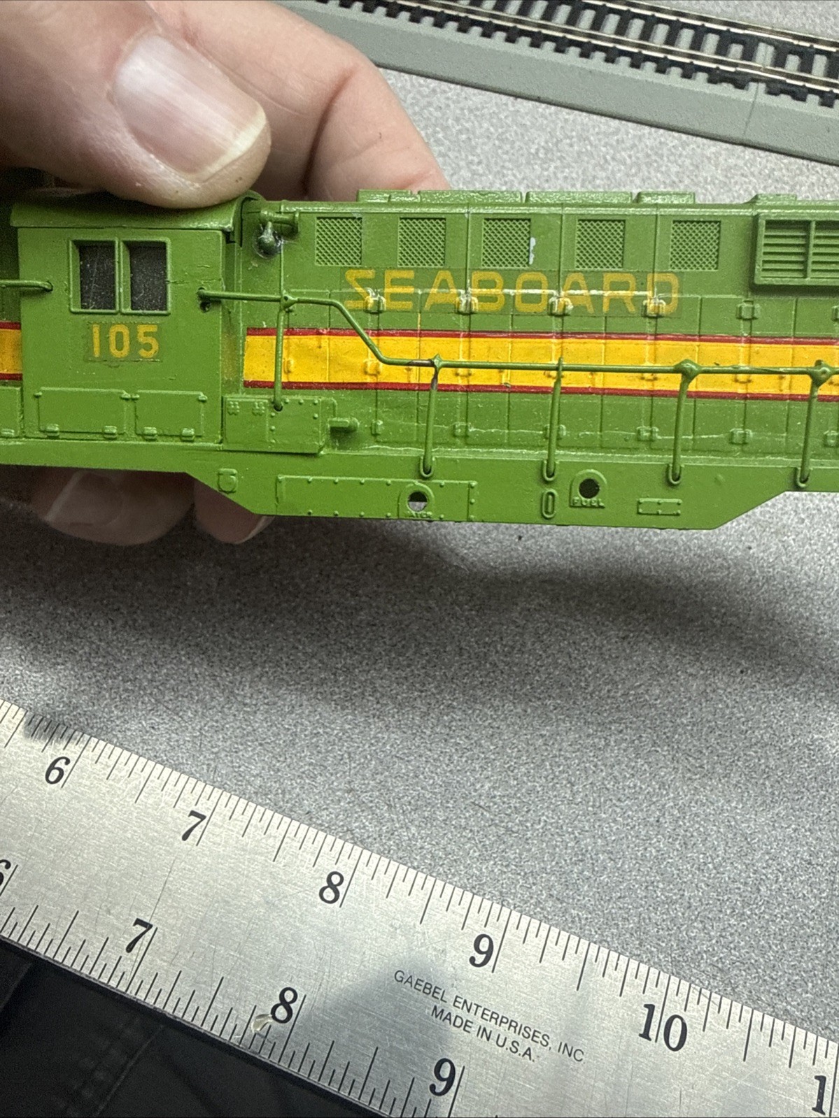Athearn RS11 ALCO AIR TANKS FILLED IN ON FRAME this One Has Me Stumped Ho look