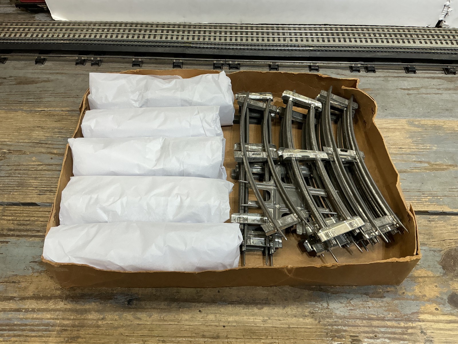 Hafner Trains Tin Wind Up Locomotive & Tender 3 Car Freight Set w/ Box