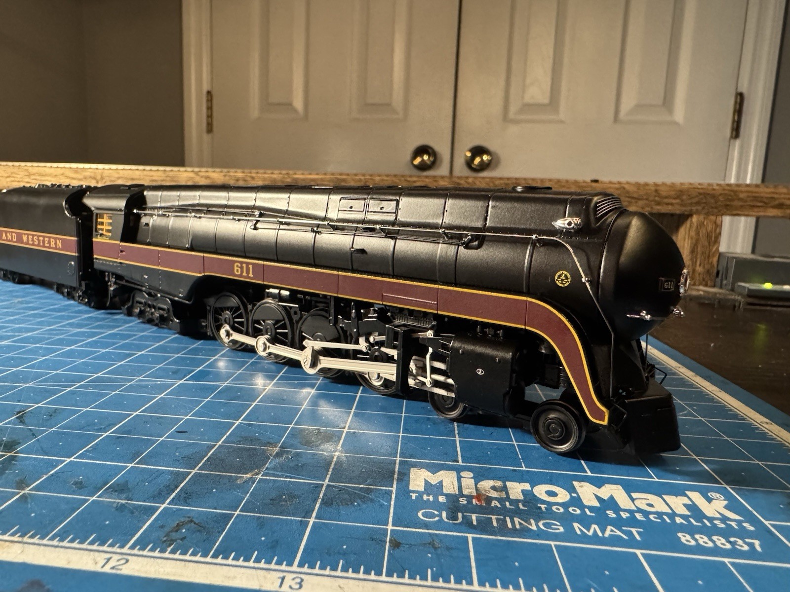 ScaleTrains Fox Valley J-Class #611 “Spirit of Roanoke” DCC/Sound