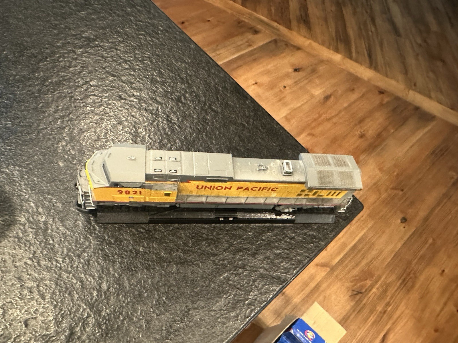 Athearn RTR HO Union Pacific SD50 #9821 Diesel Locomotive DCC Ready w Box-tested