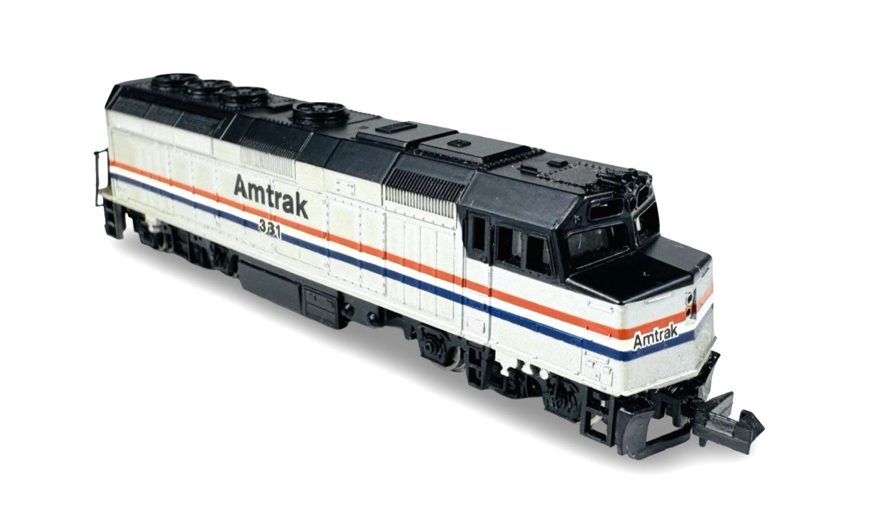 #7601 Life-Like N Scale Amtrak F40 Locomotive w/Dummy and Caboose Set