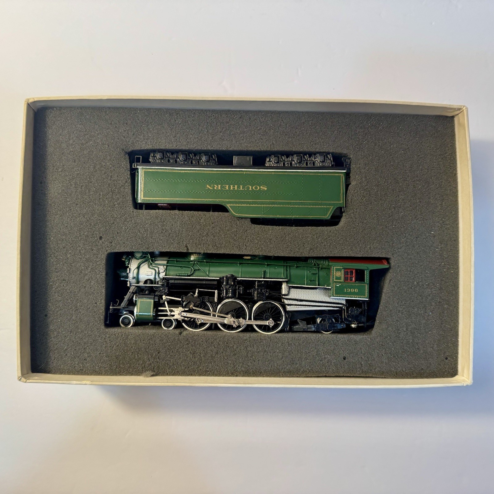 HO UNITED SOUTHERN 4-6-2 BRASS LOCO No. 1396 PACIFIC FAST MAIL PAINTED VINTAGE