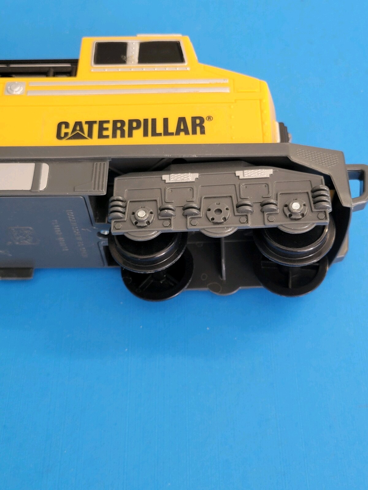 Toy State CAT Caterpillar Construction Train Locomotive Engine G Scale Working