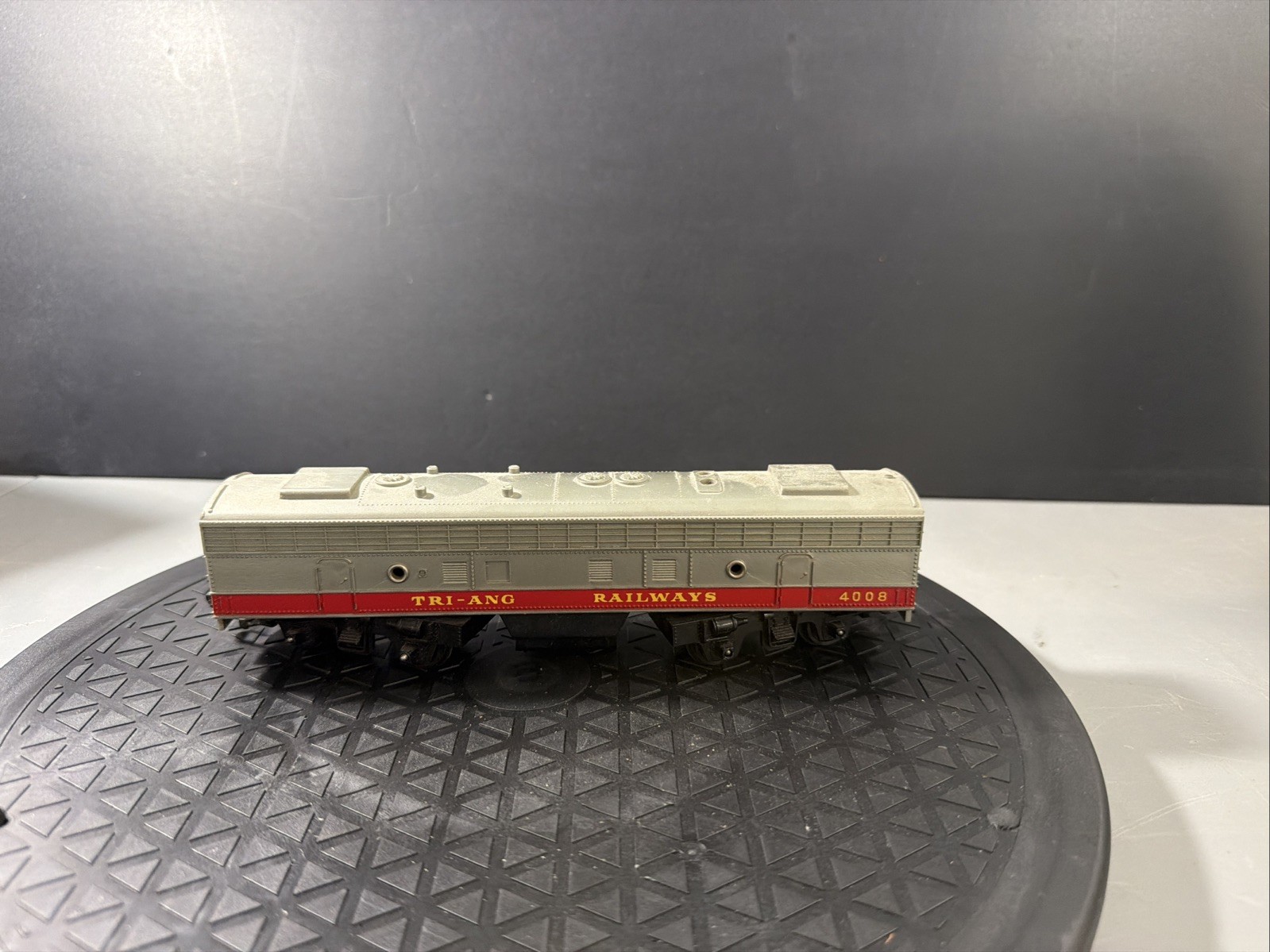 TRIANG HORNBY R56 TC SERIES CLASS F7 B UNIT RARE ITEM F.25