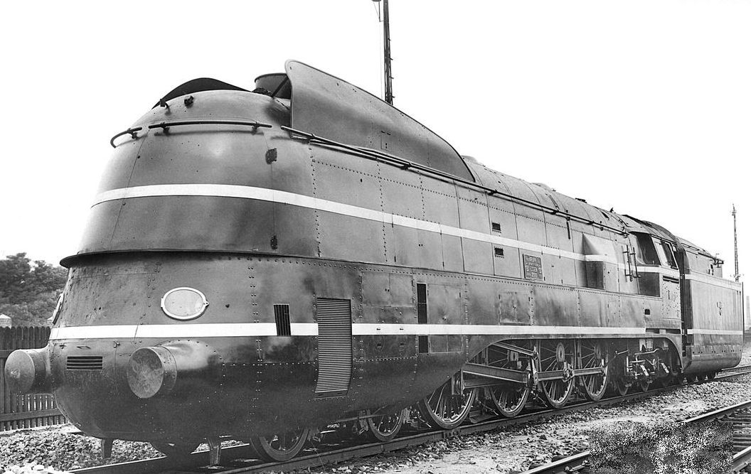 Marklin AC HO SK-800 German BR-06 STREAMLINED STEAM LOCOMOTIVE Type 2 NMIRB 1955