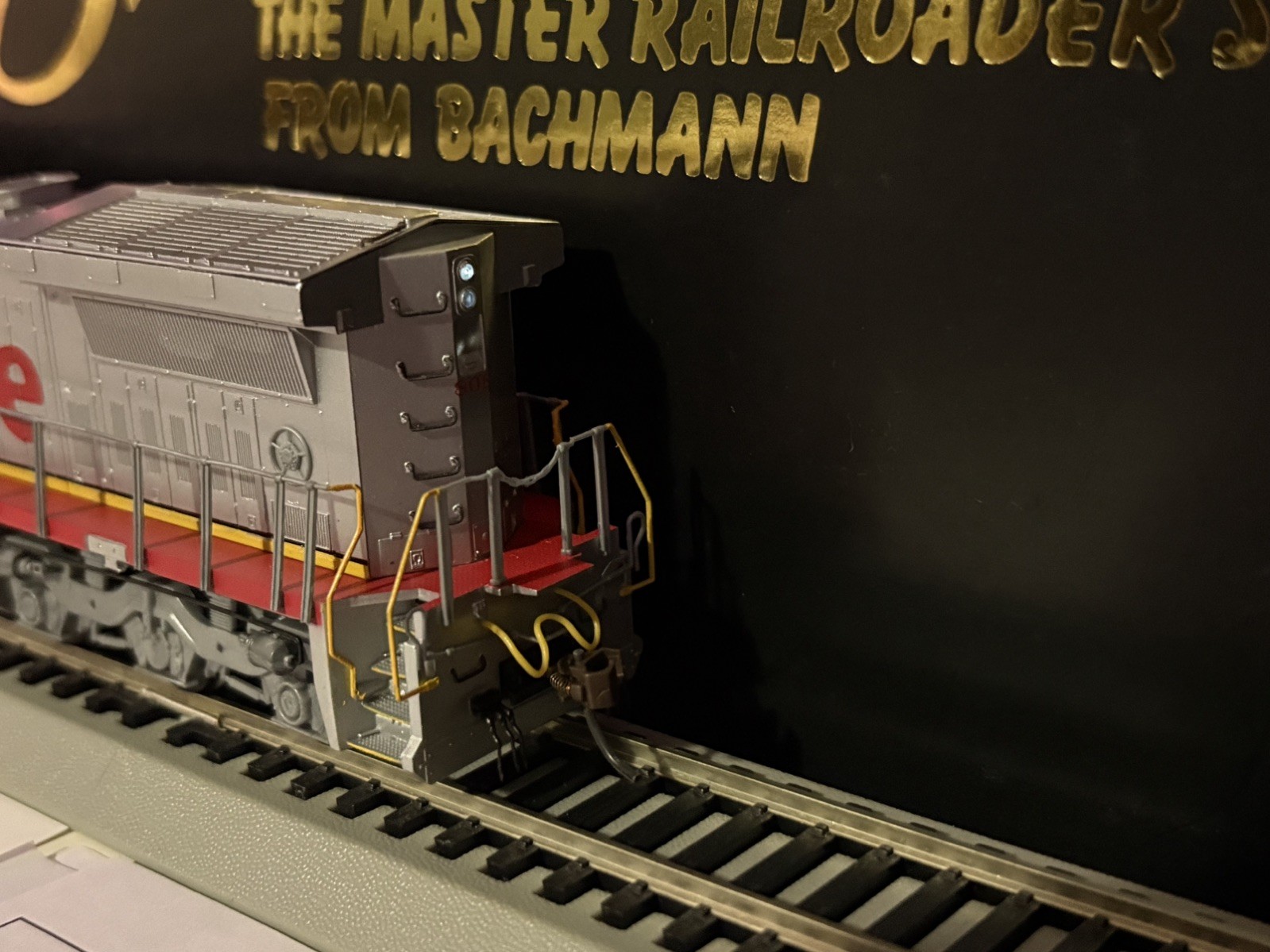 Bachmann Spectrum DCC 83503 HO Scale 8-40CW Locomotive Santa Fe #808