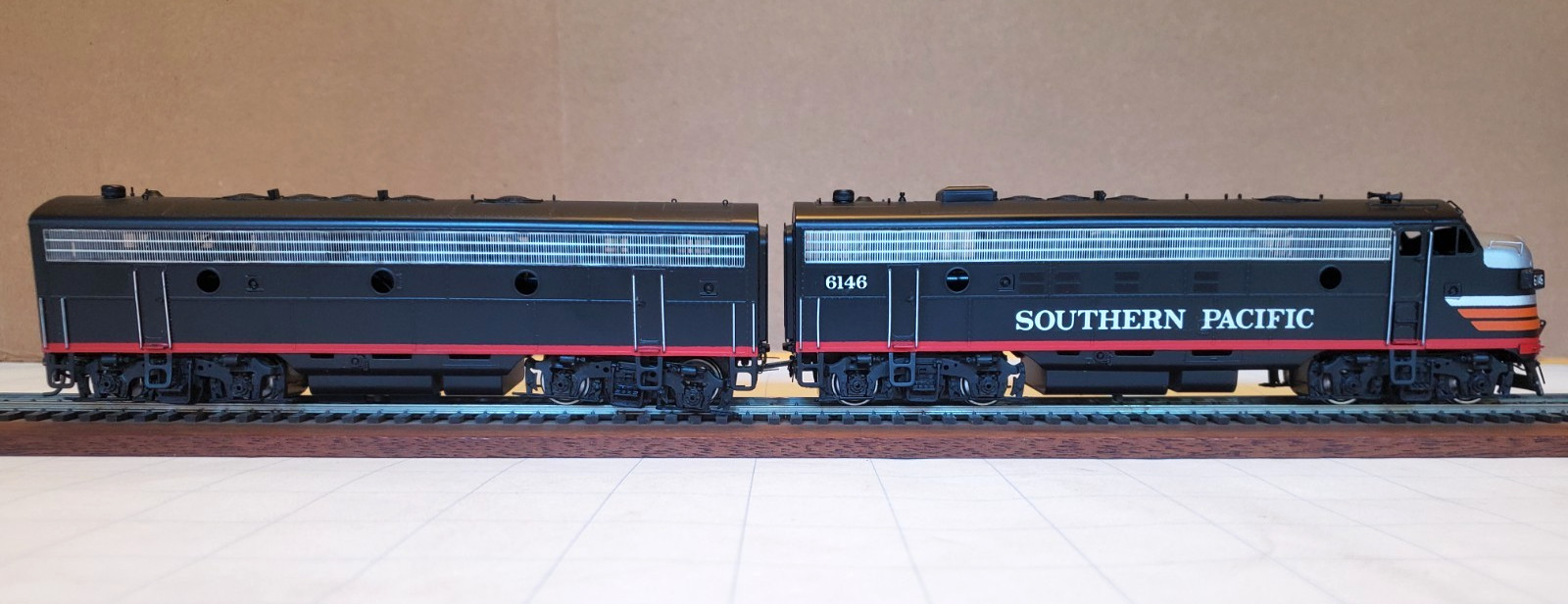 Oriental Limited Samhongsa SP EMD FP7A+F7B Phase 2 Factory Painted HO Brass