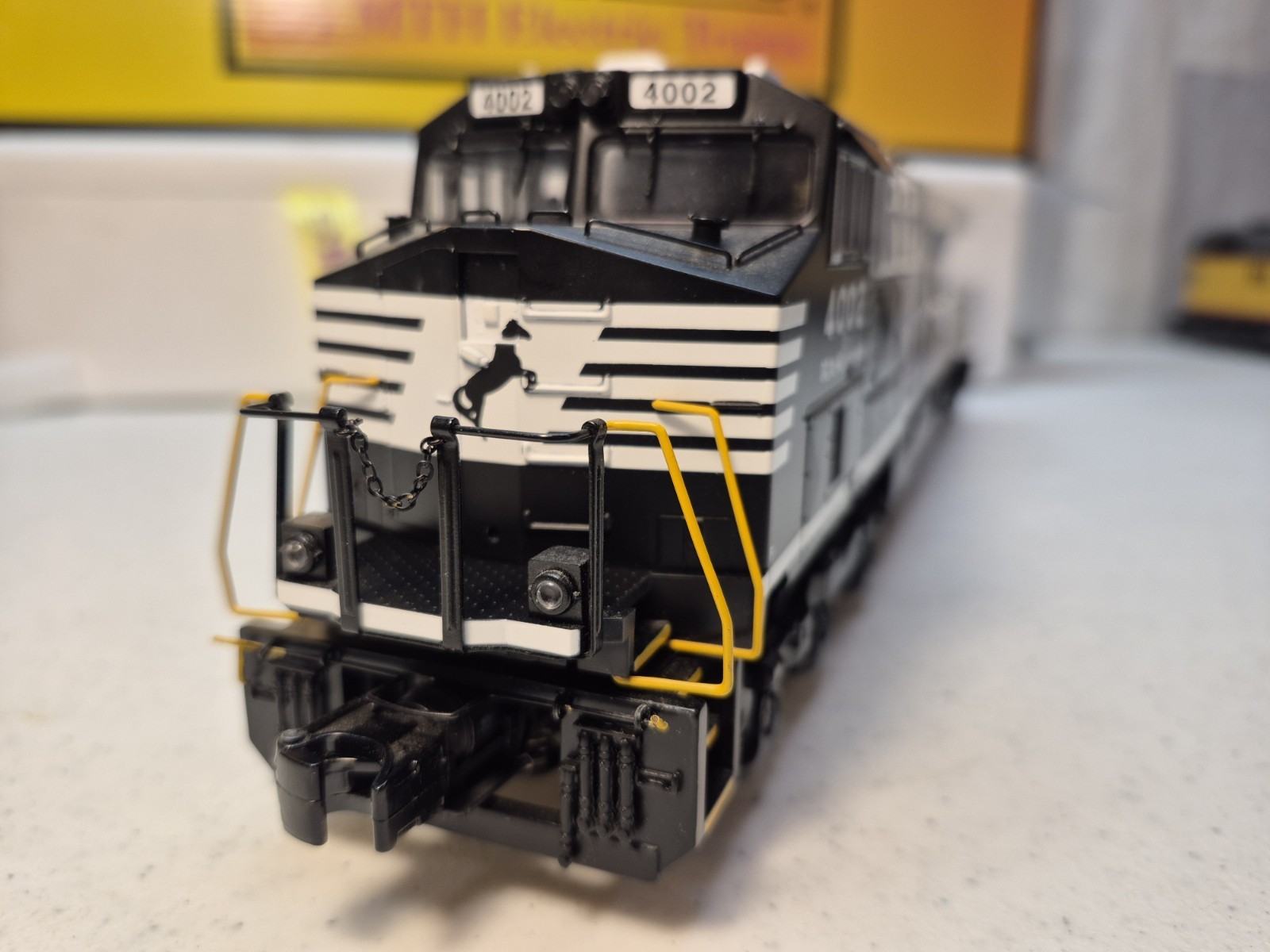 Rail King O Gauge 30-20434-1e Norfolk Southern ES44AC Imperial Diesel w/ PS3