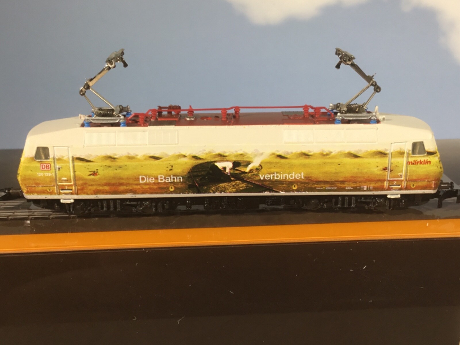Marklin Mini Club No. 88532 Z DB BR120 Locomotive w/ Artwork by Tuen Hocks 1998