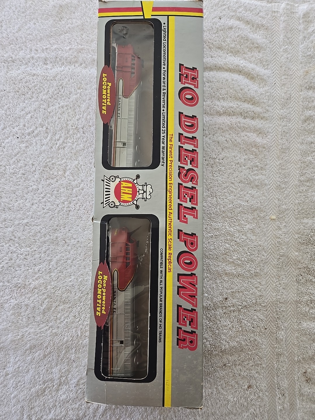 A.H.M. Santa Fe FM&DMY 16602 HO Diesel Power Powered/Non-Powered Locomotives NIB