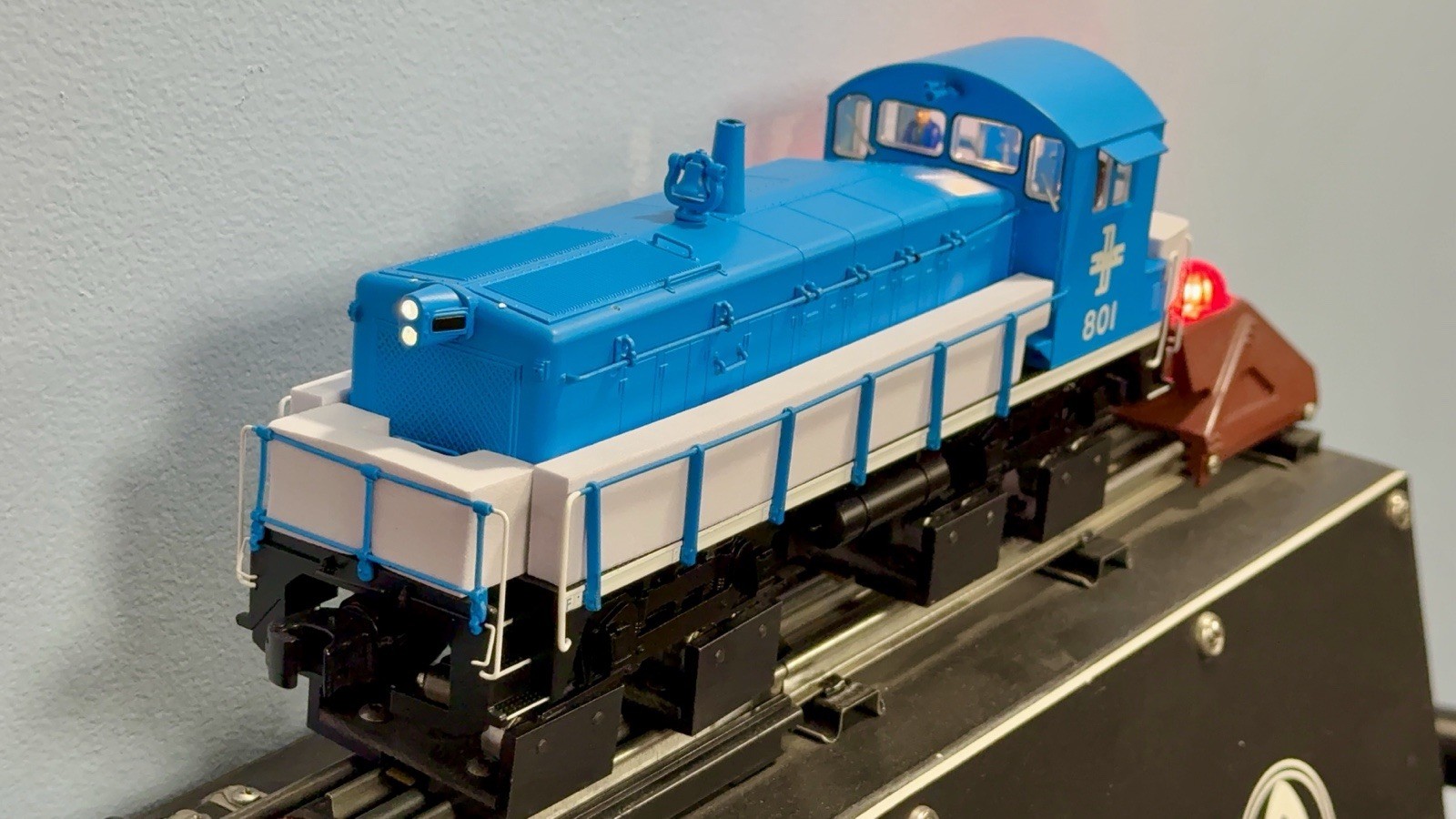 Lionel 2133570 Boston & Maine B&M Legacy SW8 Diesel Switcher #801 -Read-