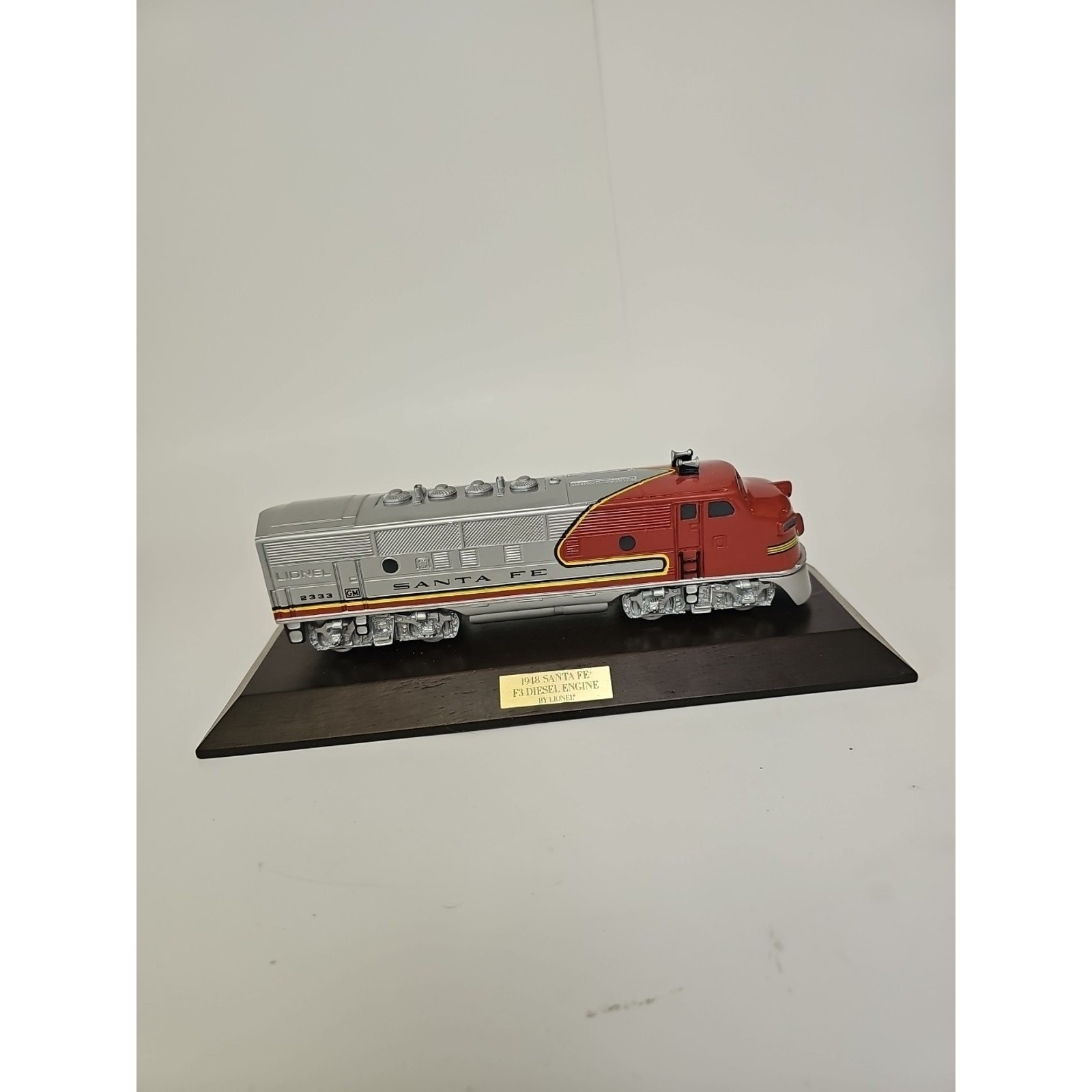 1948 SANTA FE F3 DIESEL ENGINE BY LIONEL