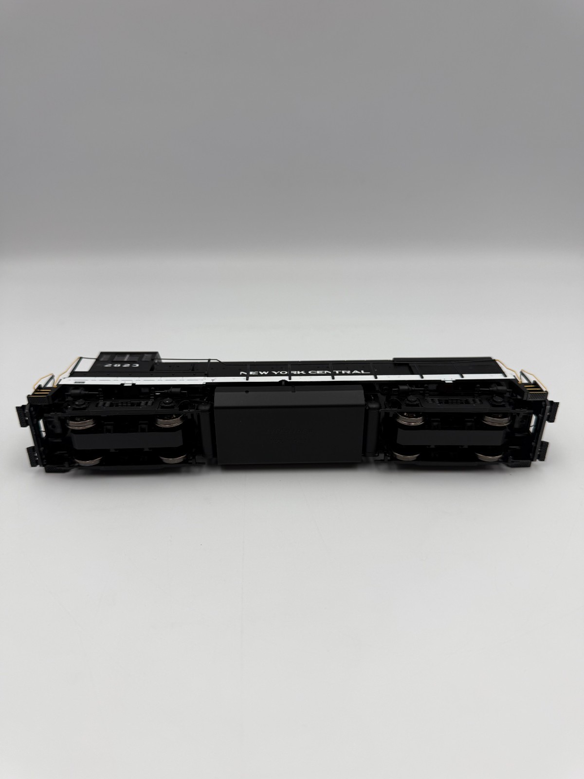 HO Proto 2000 #31078 U28B New York Central #2823 NCE Decoder Installed. IOB.