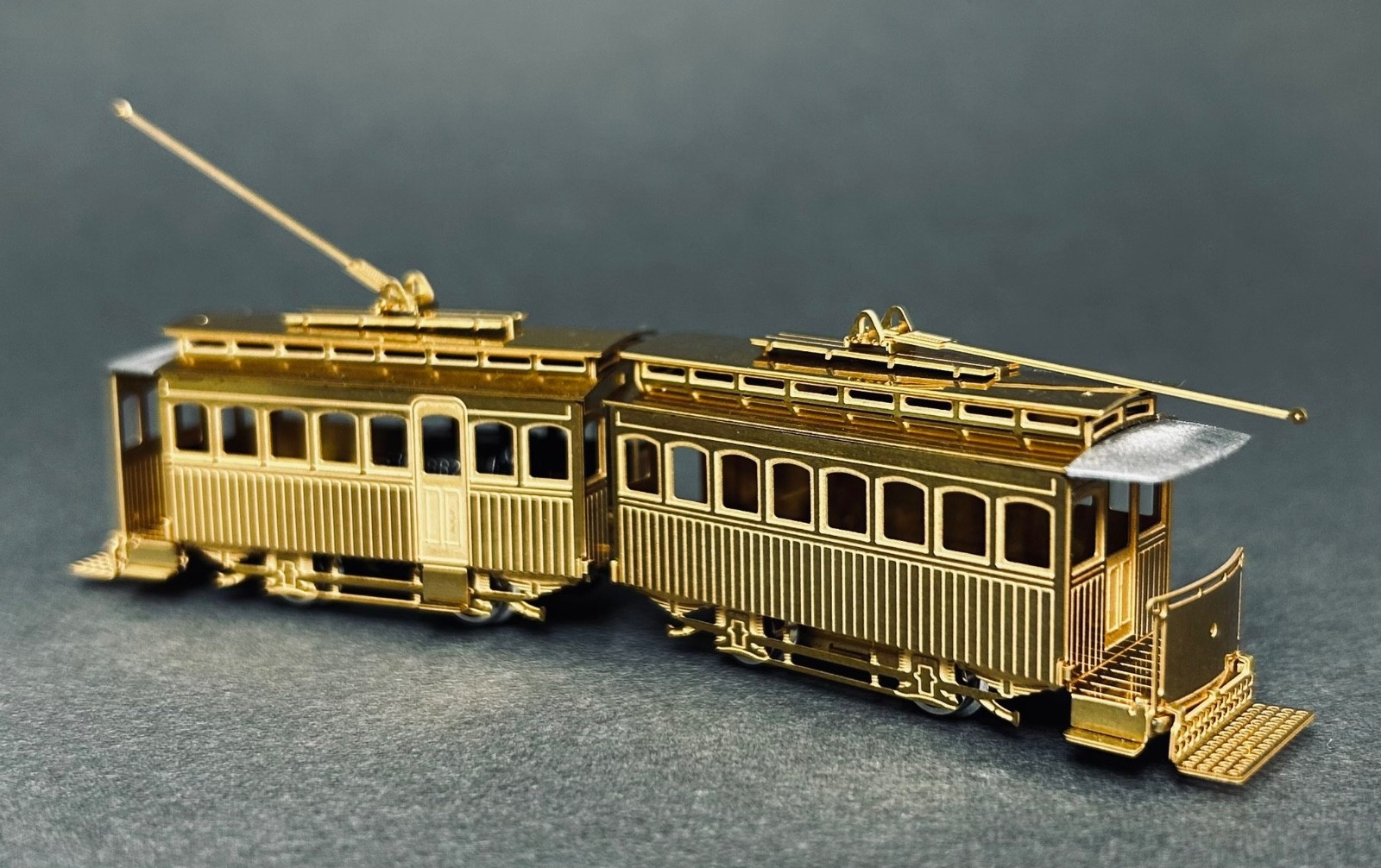 N Scale Aru Freelance Articulated Electric Streetcar Brass Kit 9mm Gauge Tram