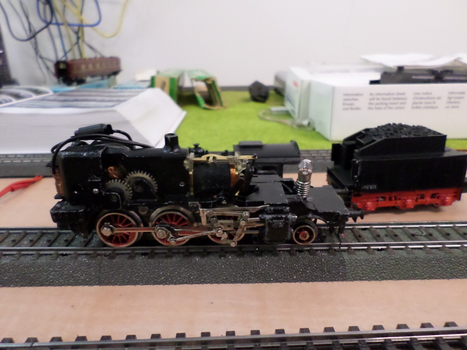 Marklin 3003 Steam Locomotive with Tender BR24 DB (Analogue) (L)
