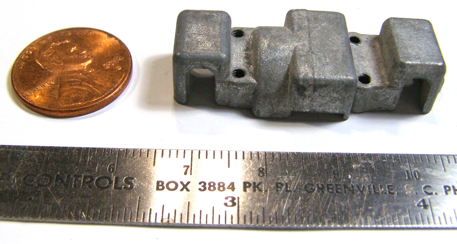 Unknown Brand Die Cast HO Scale Model RR Locomotive Part RU8