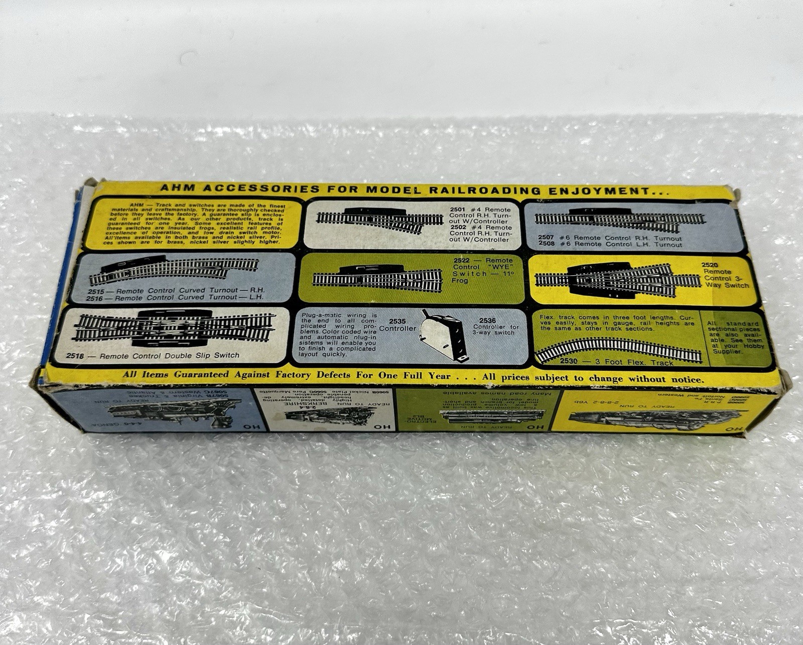HO Scale AHM 5024K UP Union Pacific FM Diesel Locomotive #1041 Unpowered W/box