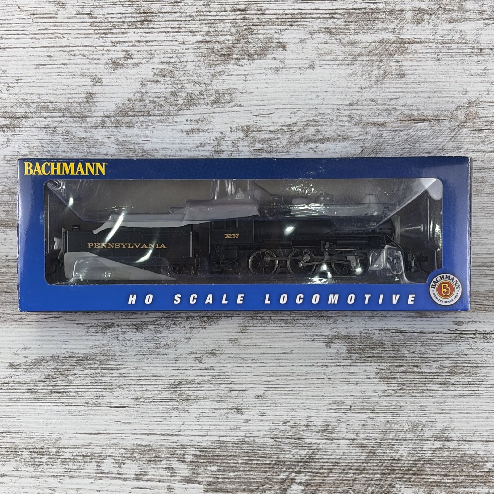 BACHMANN PENNSYLVANIA NO 3237–HO ALCO 2-6-0 WITH TENDER 51707