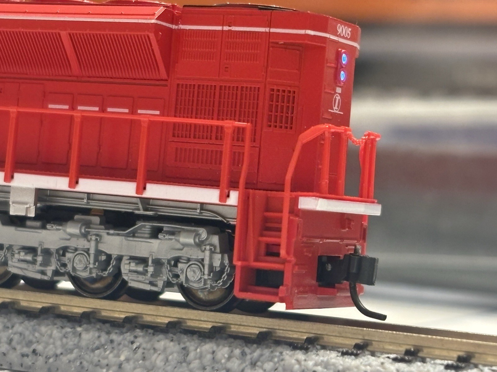 Kato SD90/43MAC INDIANA Rail Road Locomotive #9005 W/XL Sound