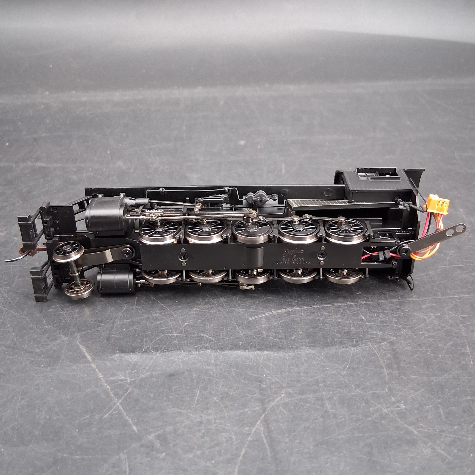 Bachmann Spectrum #81701 2-10-0 Russian Decapod Painted Unlettered DCC Ready