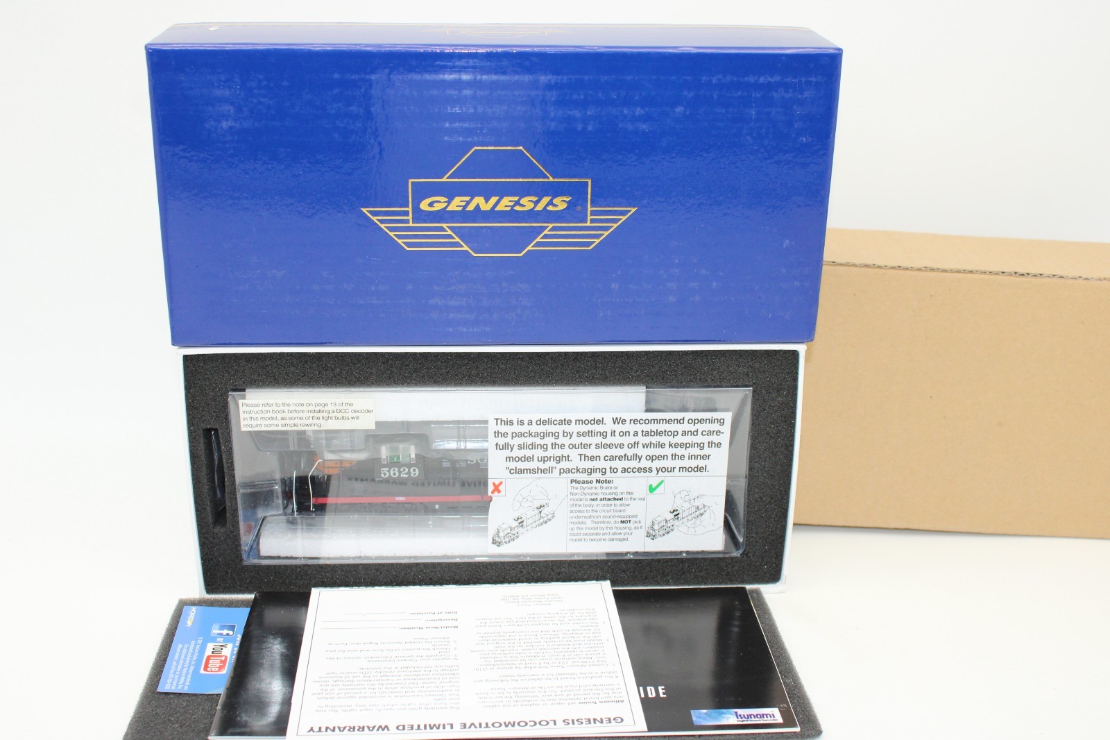 Athearn Genesis HO Southern Pacific Black Widow GP9 Diesel Locomotive DCC Sound