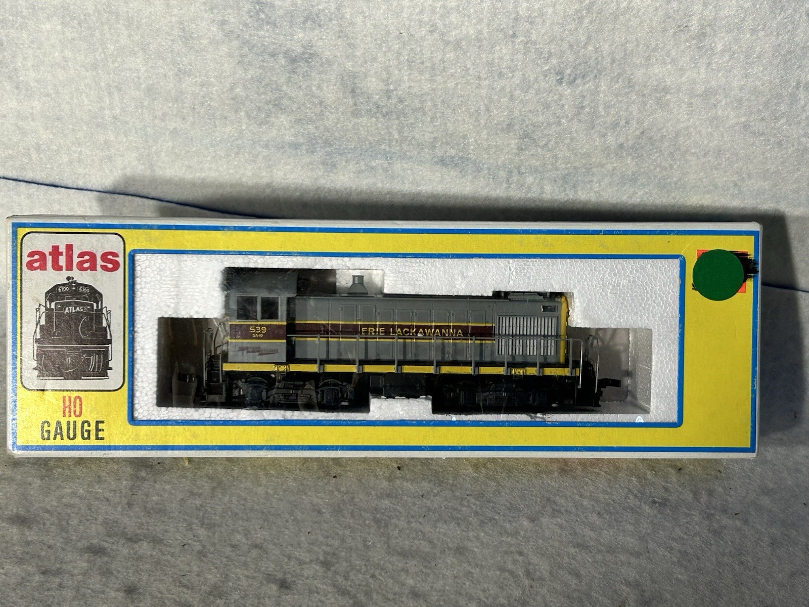 Nice Atlas Erie Lackawanna S-2 Switcher Loco HO