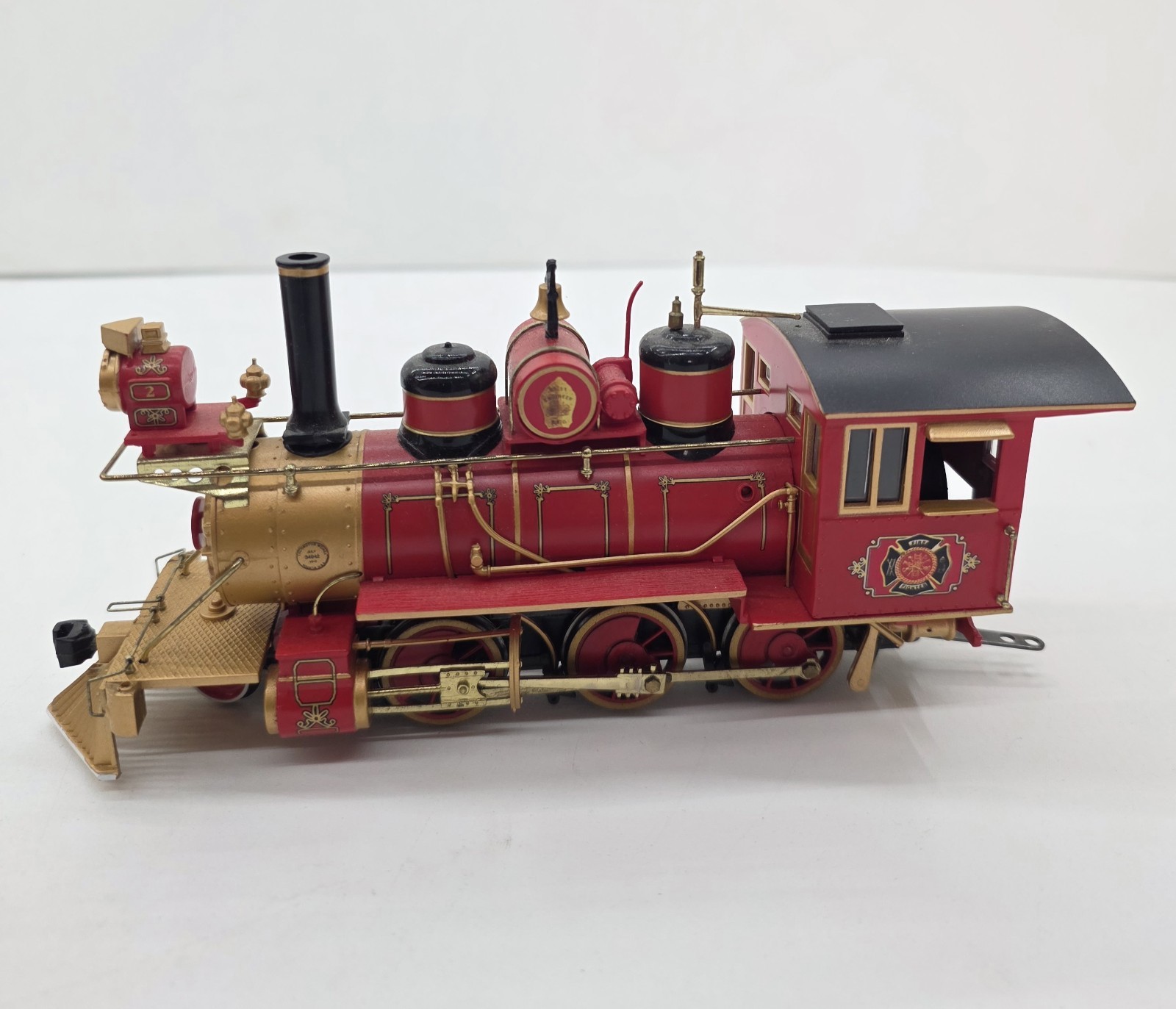 Hawthorne Village Fire Fighters Heroes Express Locomotive, Tender and Cars On30