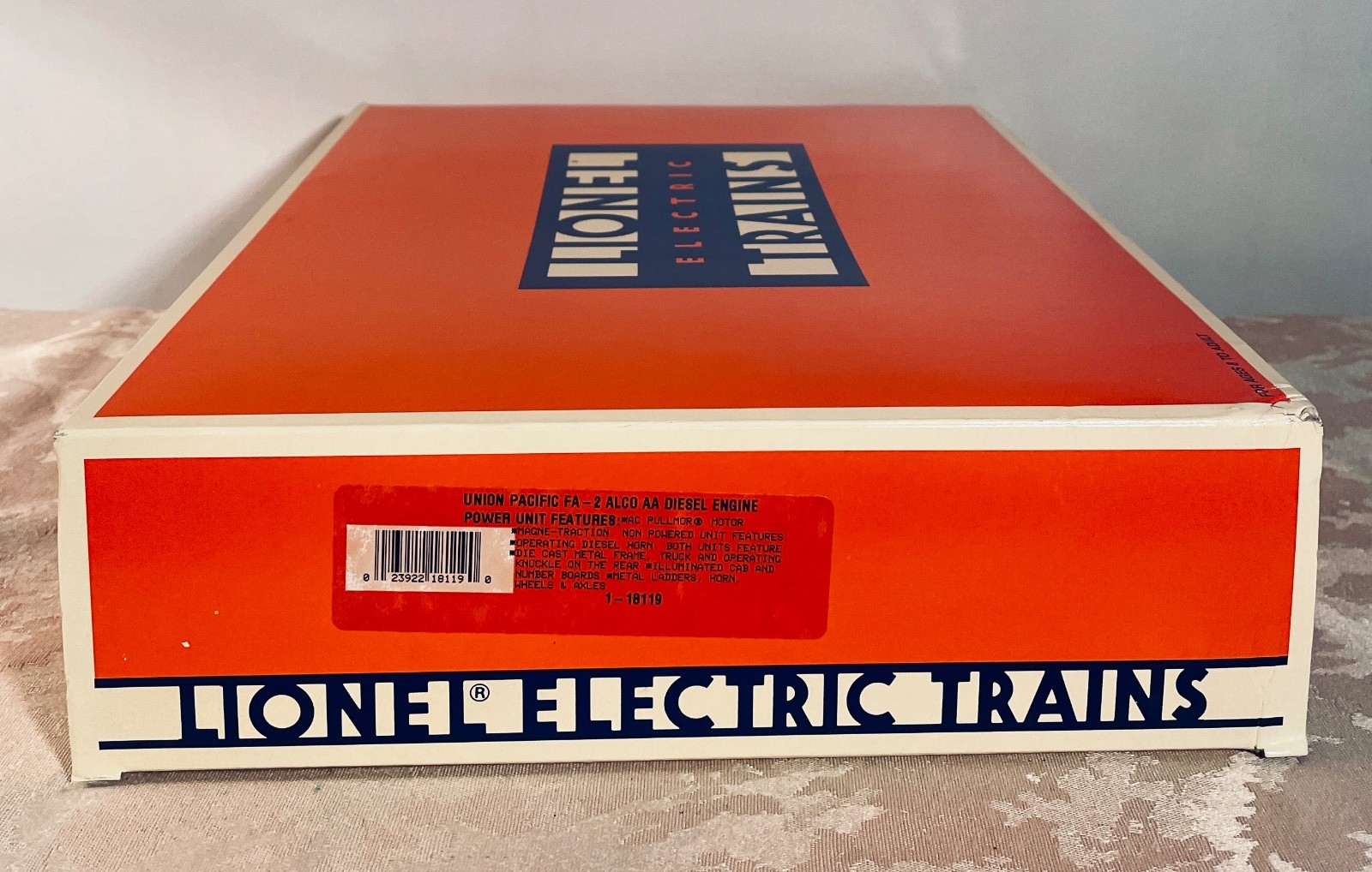 Lionel 6-18119 Union Pacific FA-2 AA Locomotives, 1994, New