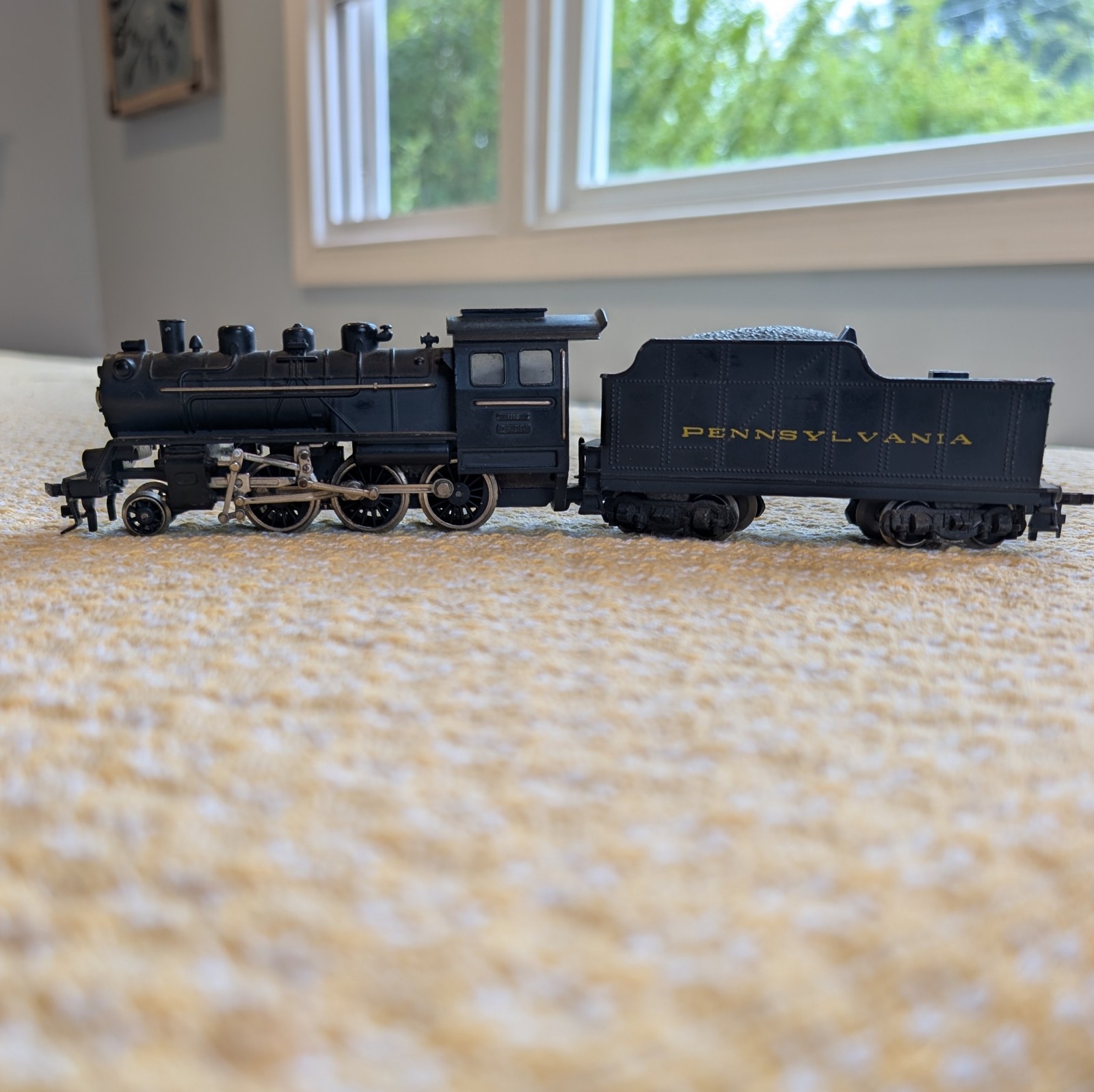 Vintage Fleischmann HO Scale 1350 Pennsylvania 0-6-0 Locomotive & Tender WORKS