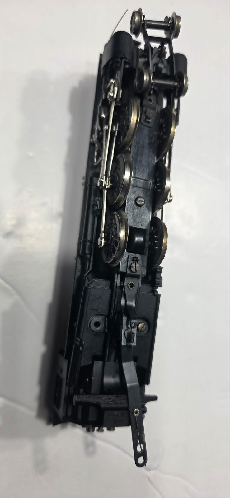 Rivarossi Ho 4-6-4 Hudson Steam Locomotive only – run great – no tender – parts