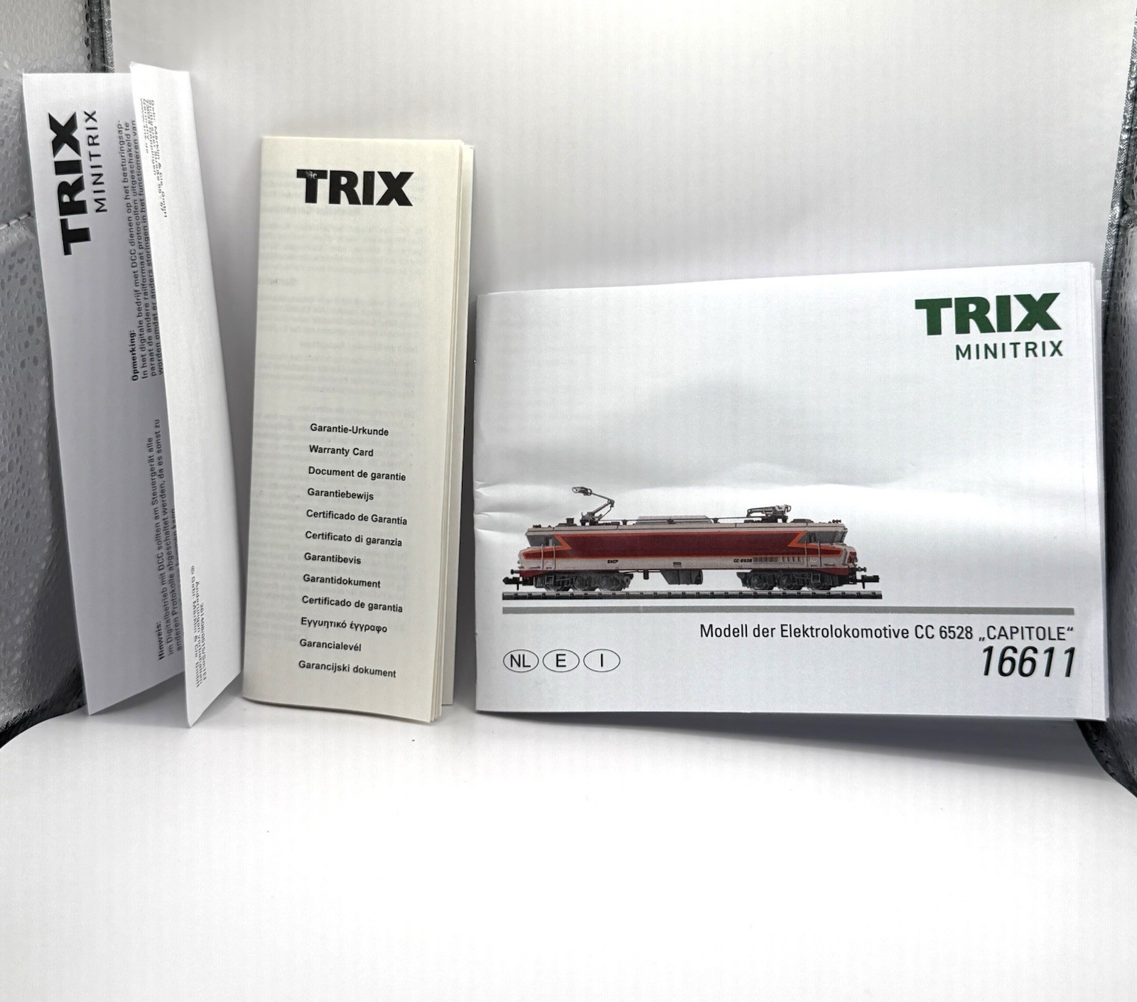 Minitrix 16611 SNCF CC 6528 Capitole Electric Locomotive N Scale DCC New